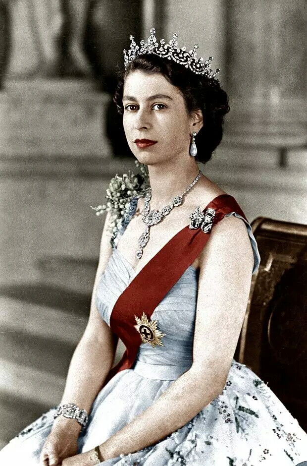 真正女王范儿,伊丽莎白二世