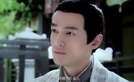 胡歌《风中奇缘》【 莫循】人称"九爷",眉目清朗如静川明波,身姿俊雅