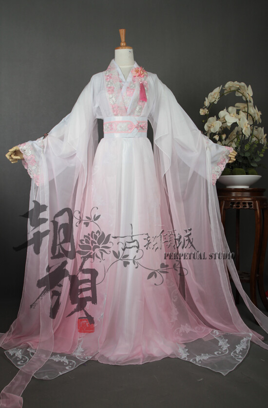【朝颜】独家!浅粉白渐变古装古风cos"鸢…-堆糖,美好