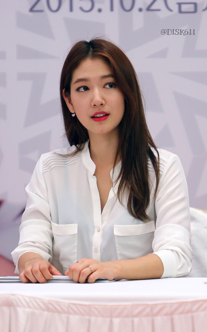 乐天百货签名会#朴信惠女神#大写的美~cr :logo