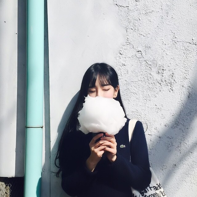 ()女生头像 [韩系 女生 欧美 半身 唯美 遮脸 镜子照 中式风 安静