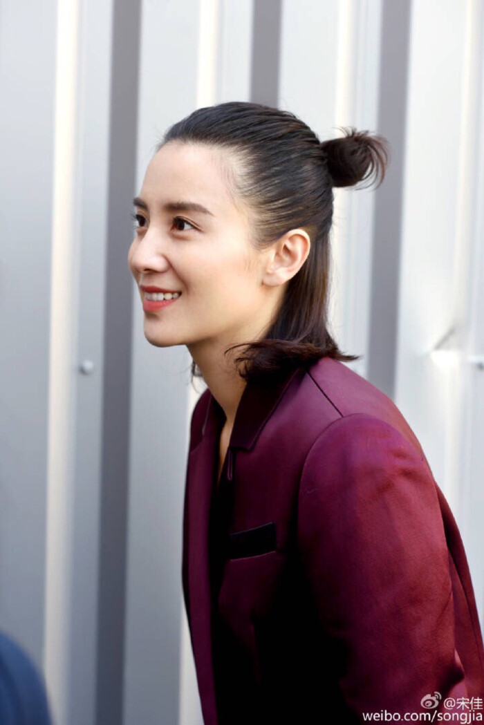 宋佳我要给你生猴子～这发型很难驾驭但人家就是这么帅!