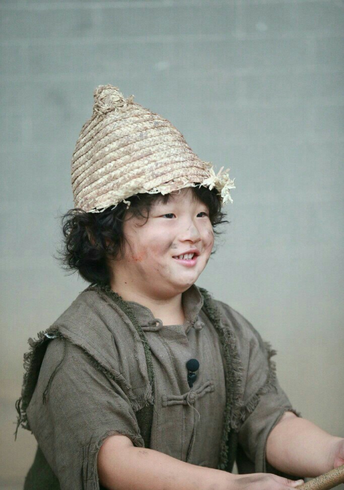 呆萌太子邹明轩