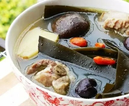 烤羊枸杞排骨汤配料:枸杞500克,水发海带适量,海带20粒,排骨3个,干做法肝红枣图解图片