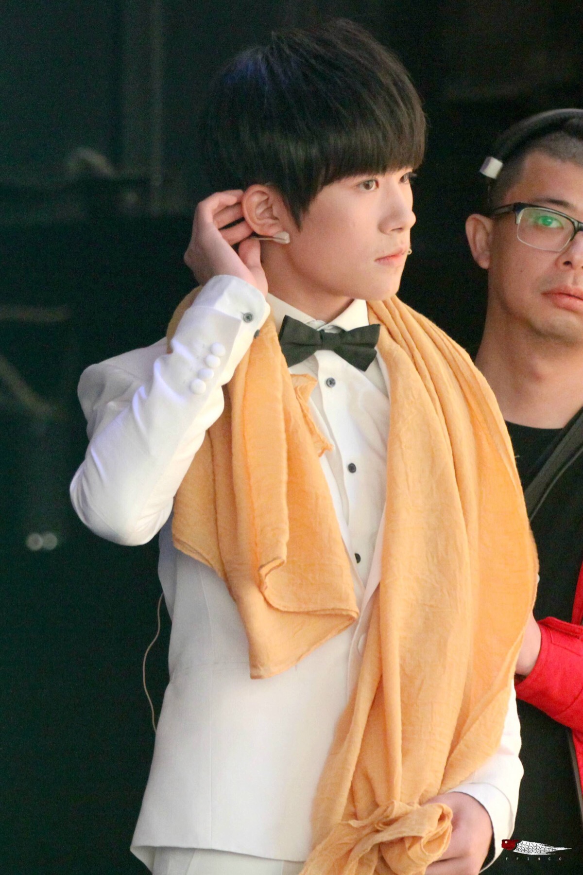 tfboys易烊千玺 151013 小王子首映礼 高清 cr.logo 侧颜