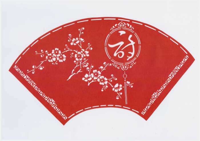 花中"四君子",这是其一梅花,我用了诗情画意来做了个扇面剪纸,希望