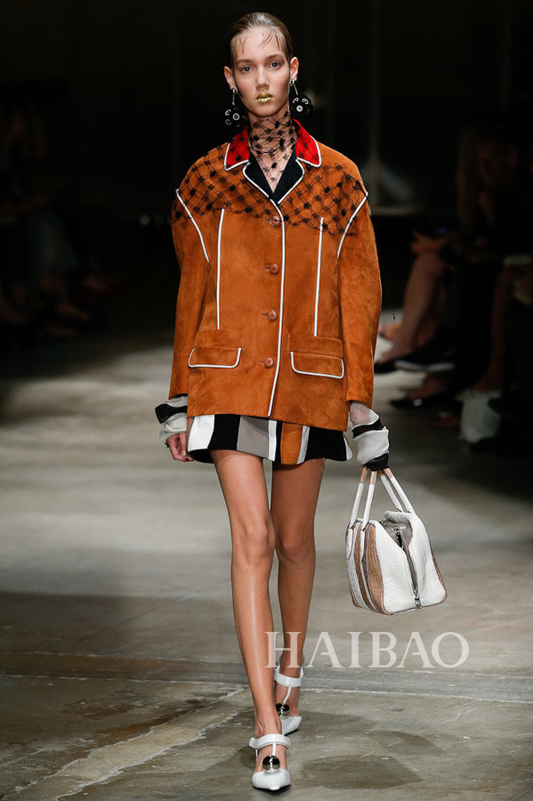 2016春夏米兰时装周:普拉达 (prada) 女装秀