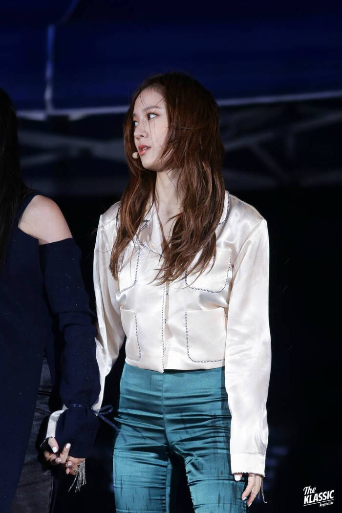 f(x) krystal 郑秀晶 4walls舞台
