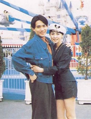 这么美的人年轻时的照片确是少的可怜·刘嘉玲·梁朝伟