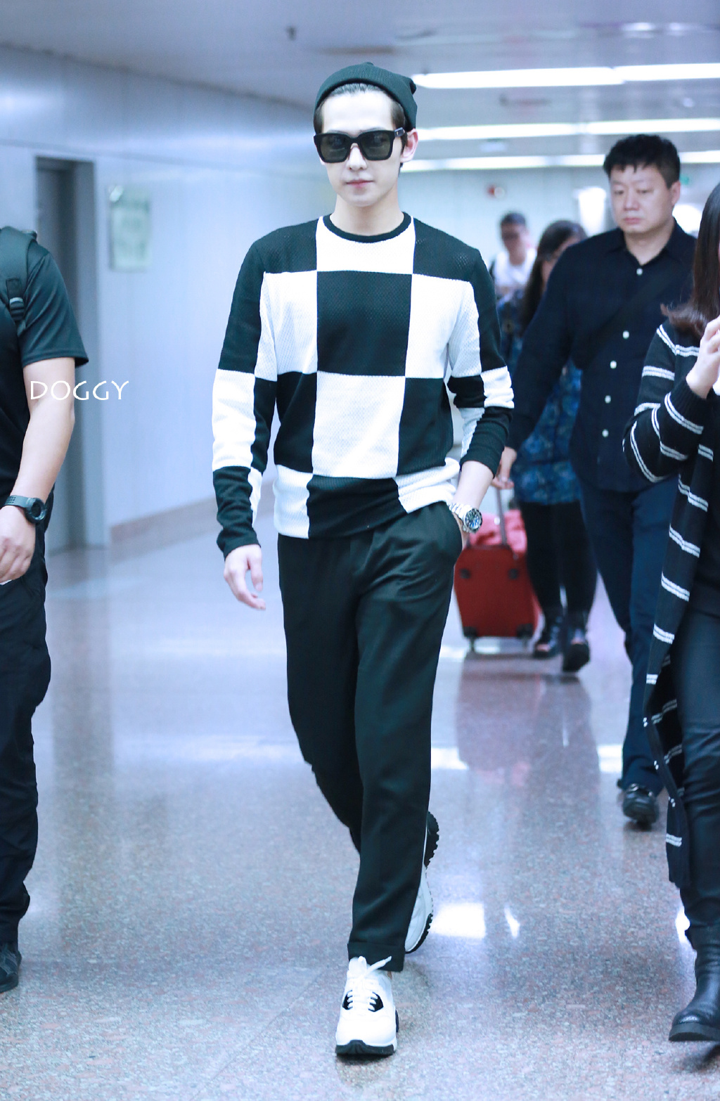 杨洋 机场