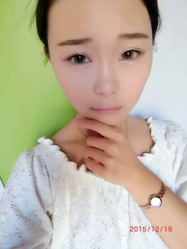 爱漾韩产 美瞳镜片 真人秀 大眼女孩粉色
