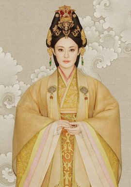 我虽出身王族,却一直被人踩在脚下,一无所有,我不