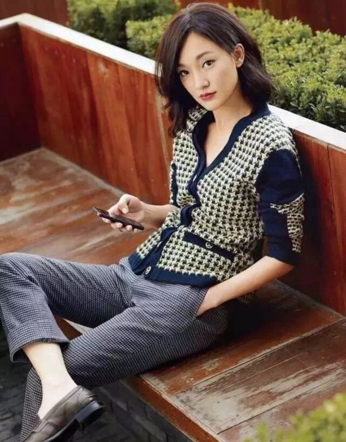 周迅 小格子英伦西装裤 男士外套.男士小皮鞋 帅气 不是女人味