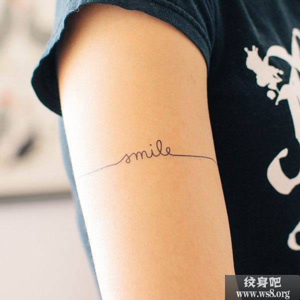 女生纹身 手臂