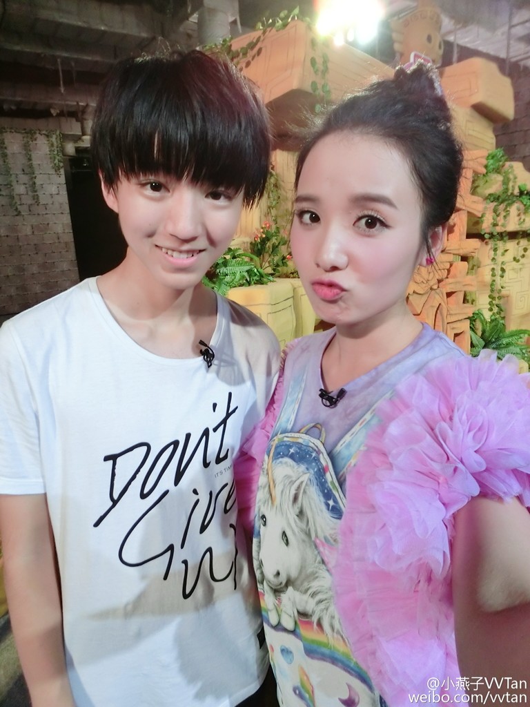 tfboys karry 王俊凯 谭薇 疯狂的麦咭