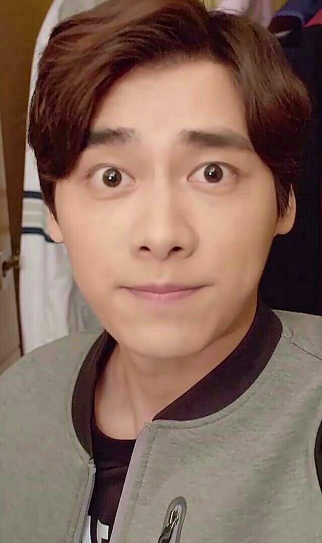 手机壁纸 空间壁纸 锁屏壁纸 小清新图片 男生头像聊天壁纸 李易峰