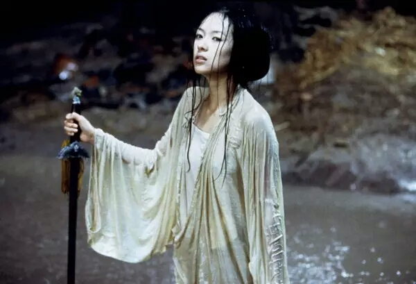 章子怡《卧虎藏龙》中英气逼人的玉娇龙,过硬的场面戏,柔软的内心戏一