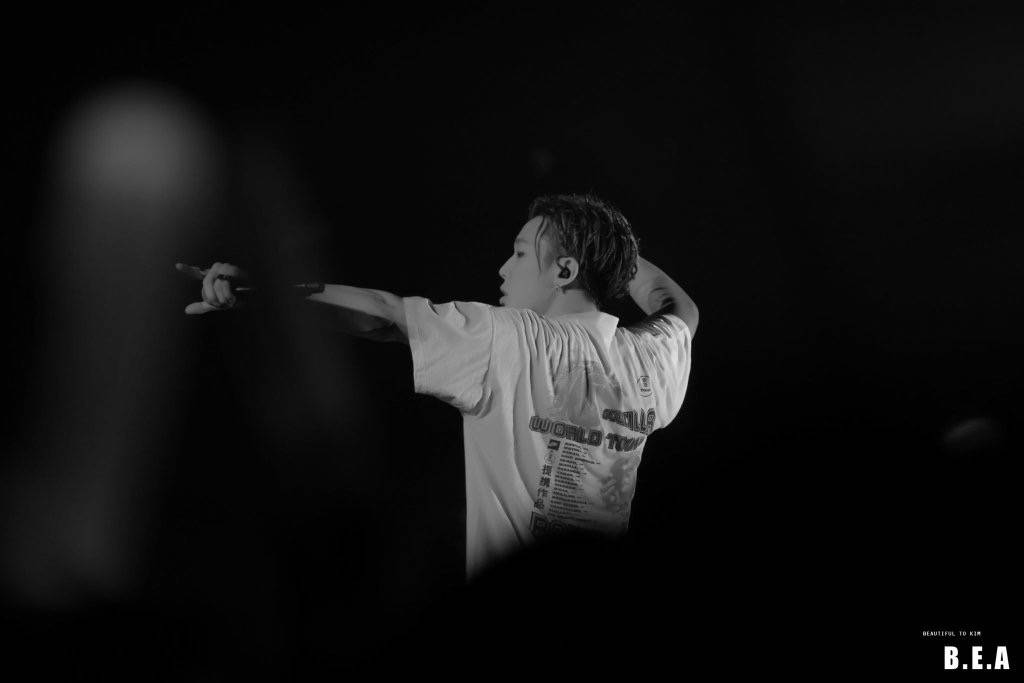 ikon 金知元 bobby cr.logo 女团ikon