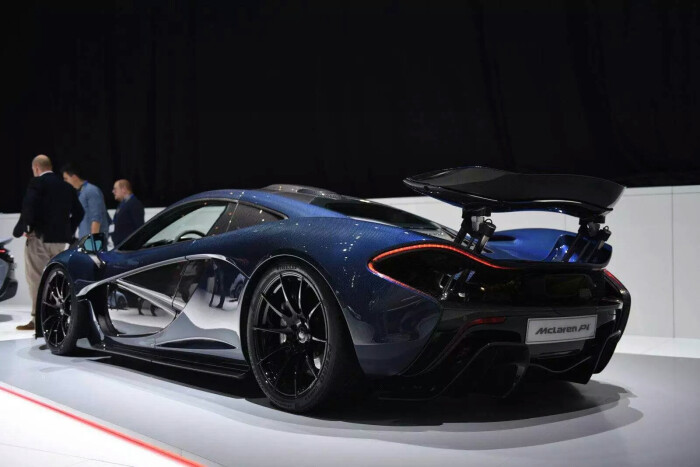 蓝色全碳纤维迈凯伦 p1 full-carbon by mso.