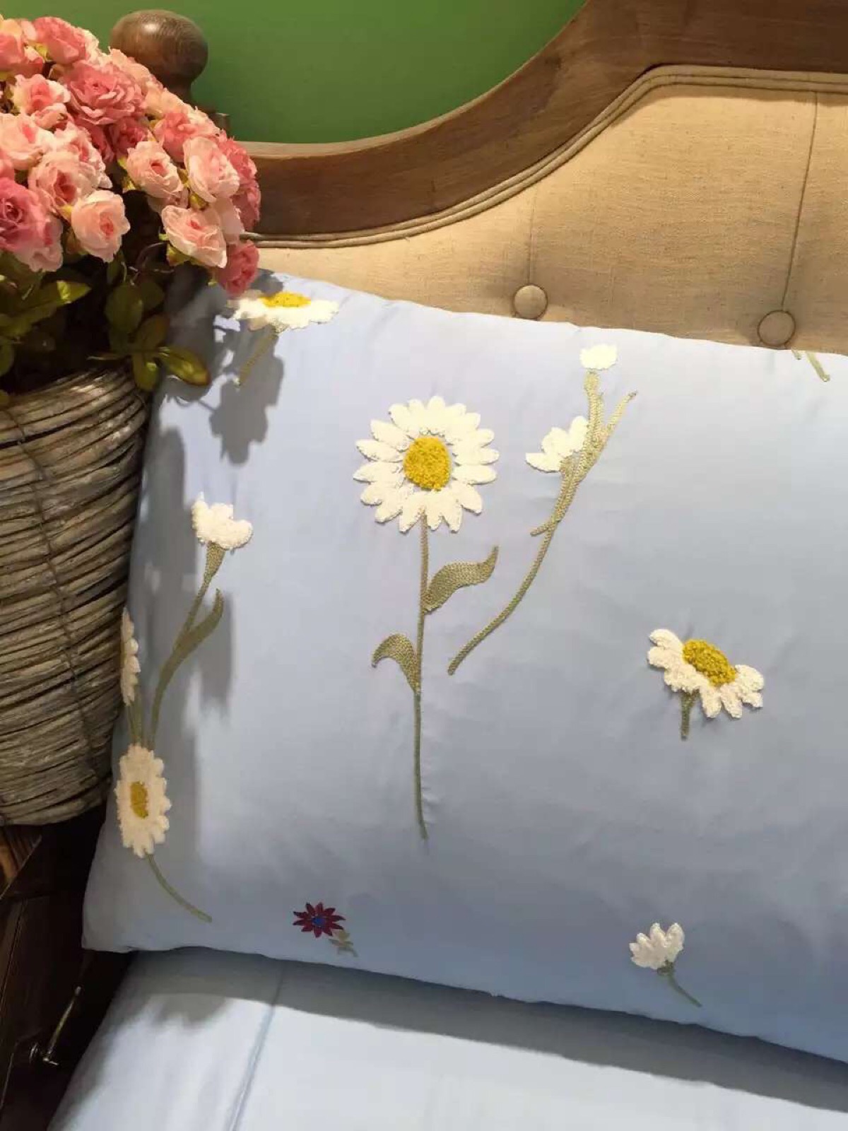 小小的雏菊用毛巾绣工艺,立体而可爱.