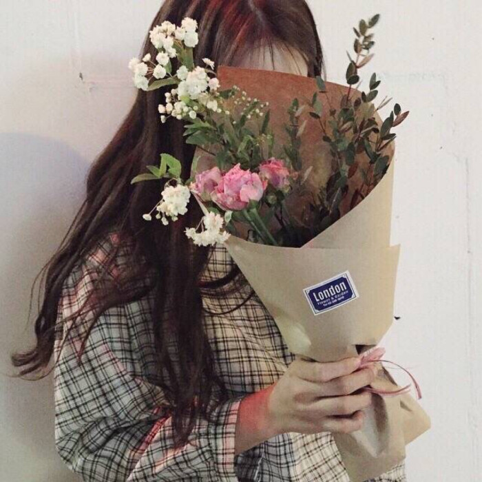 [[ 女生头像][ 捧花女头][兴趣收集][侵删致歉][花][ 捧花头像]
