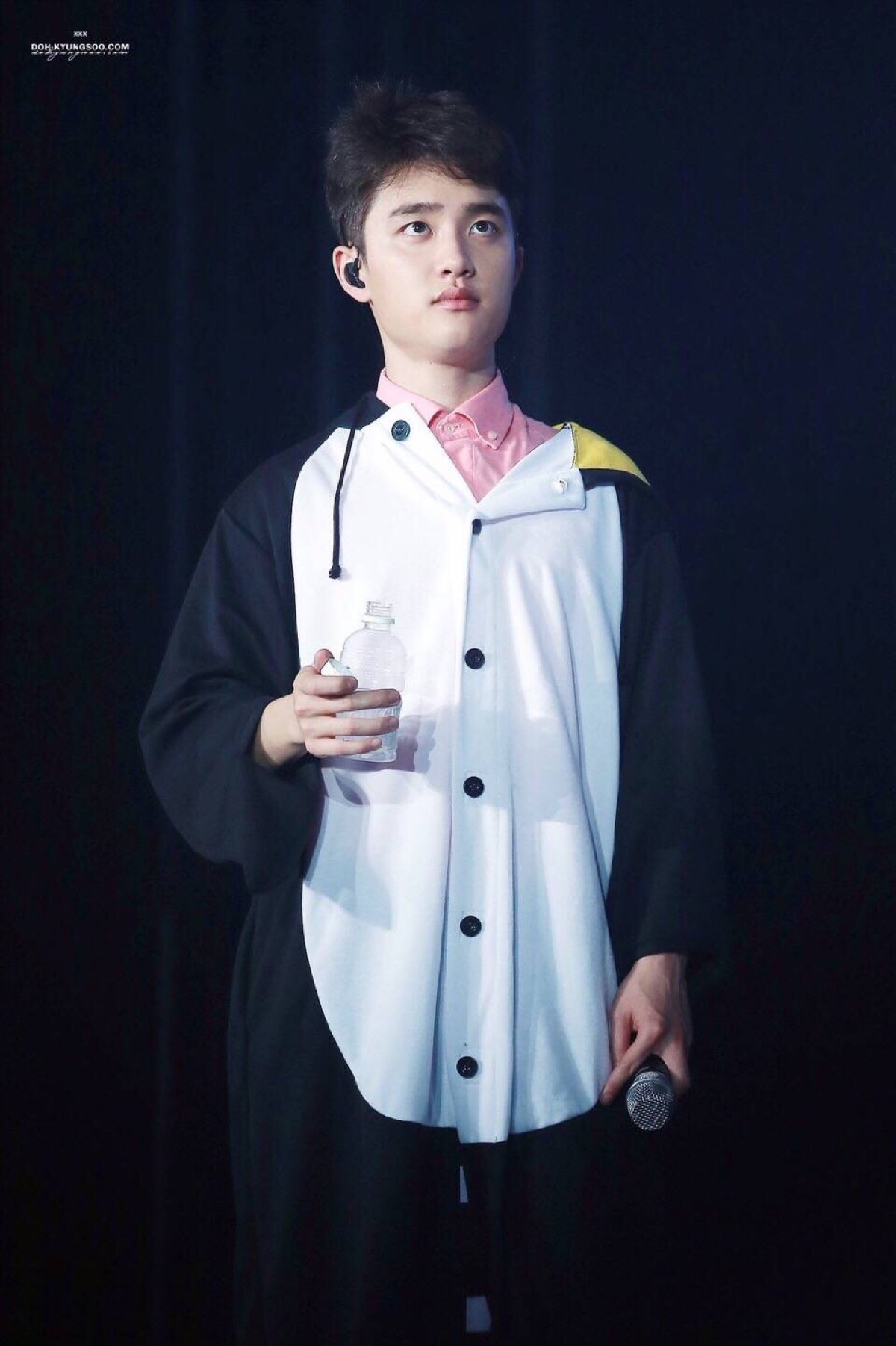 都暻秀 20160319首尔安可 是奶到飞起的企鹅啊 cr.logo