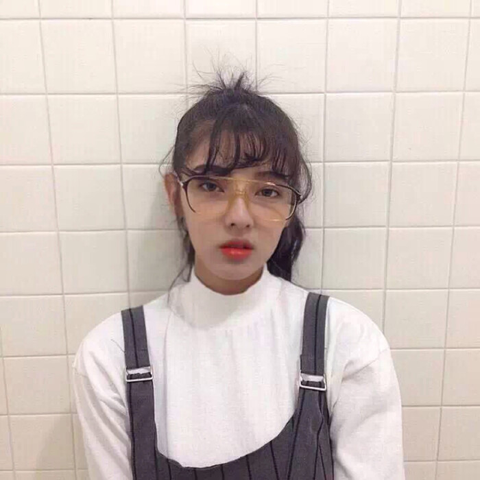 * **女头 韩头 个性 精选 闺蜜头 阳光 意境 微笑 日系 欧美 背影
