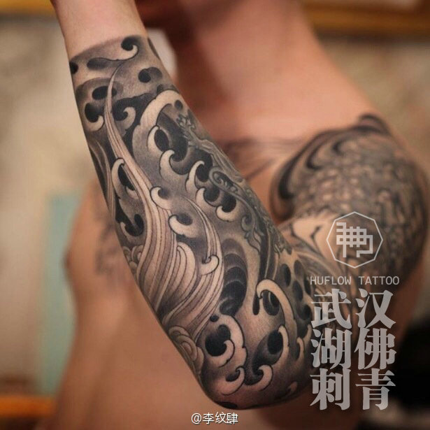 传统纹身 花臂纹身 浪花纹身