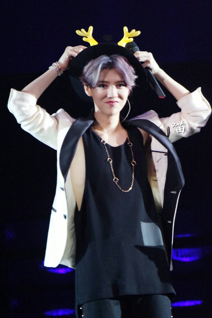 2016年2月23日 19:44   关注  摄影 美颜盛世 壁纸 明星 鹿晗 评论