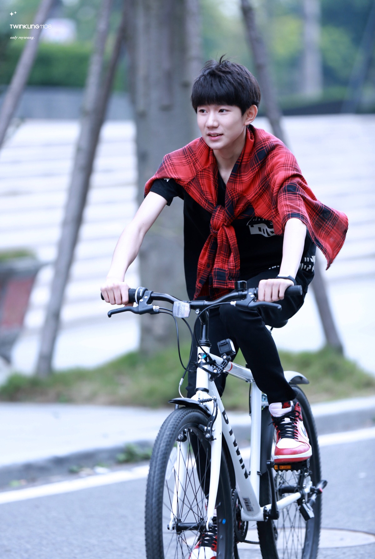 王源#tfboys 超少年密码拍摄花絮 高清 可爱