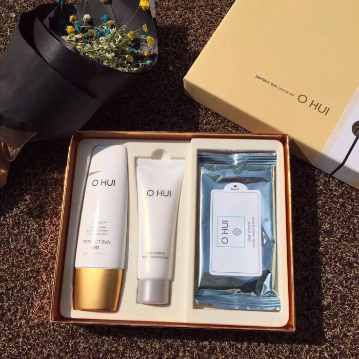 【限量套装】欧蕙ohui防晒霜套,套盒内容: 防晒霜50ml  洗面奶40ml