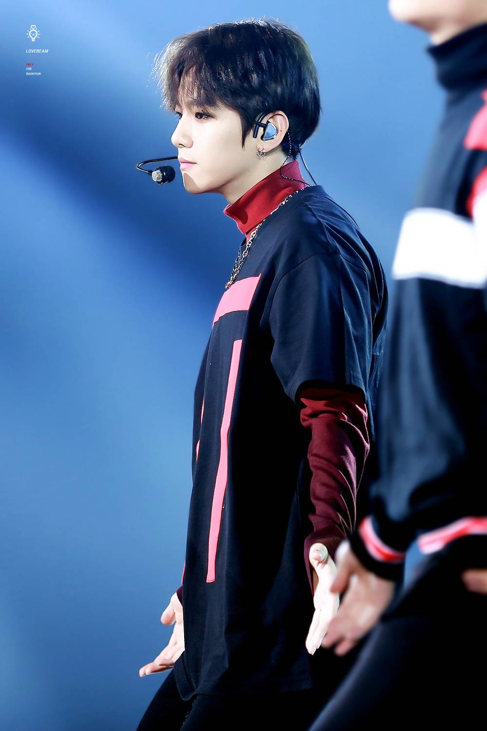 exo边伯贤 cr logo