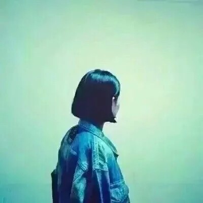 短发 背影 女生头像