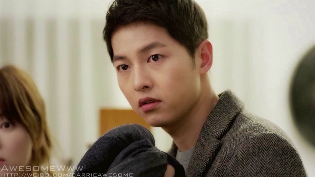 太阳的后裔# #宋仲基#【ep13电脑壁纸9p】【1366x768】cr:@awesome