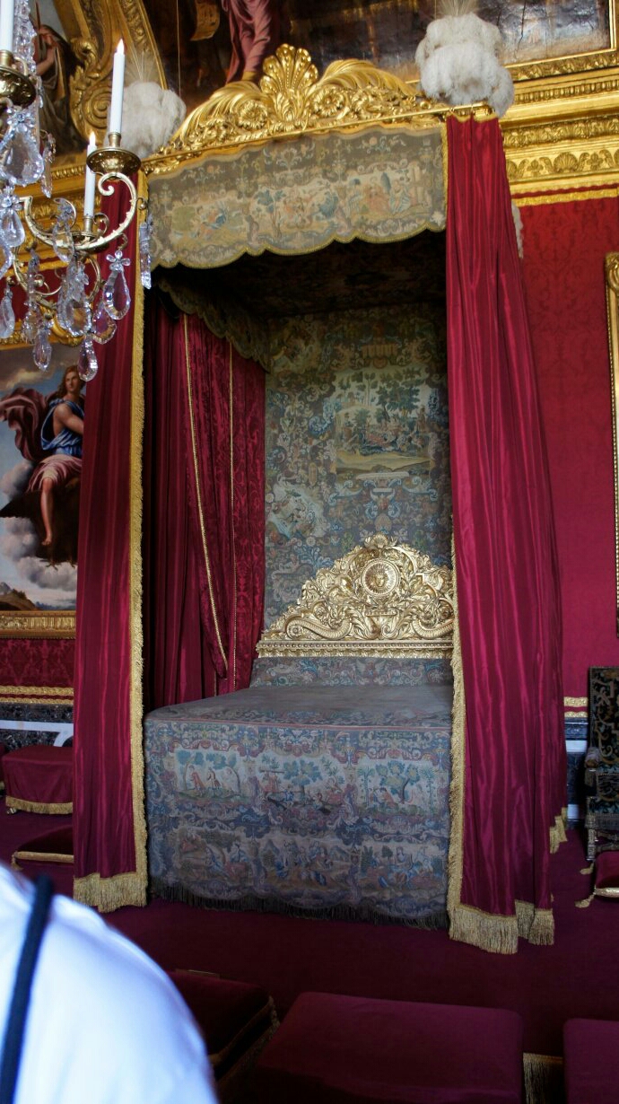 欧洲皇室宫殿卧室图片