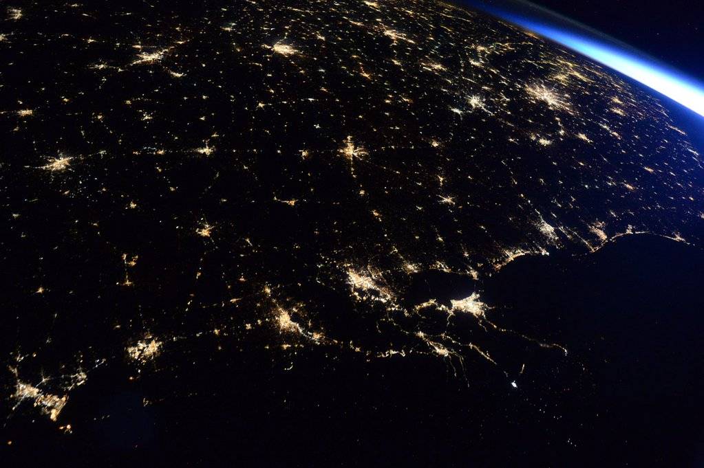 夜晚nasa