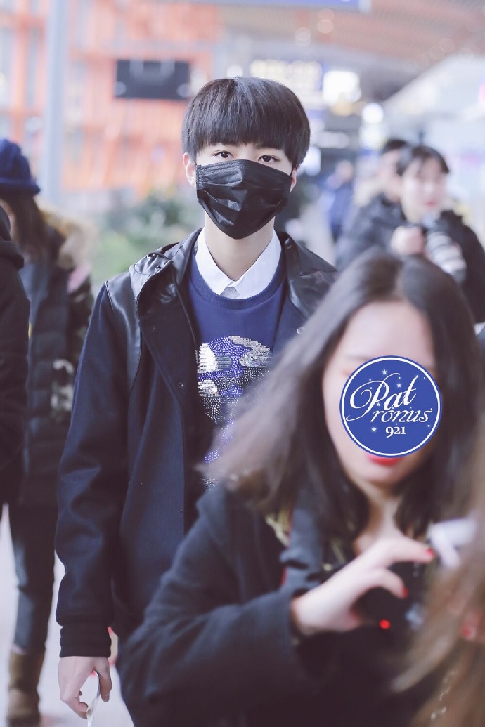 tfboys王俊凯##tfboys##王俊凯#160116 北京首都机场-重庆江北机场cr