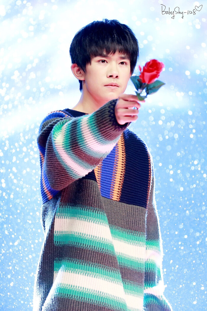 易烊千玺 #tfboys 浪漫玫瑰园生日会 if you舞蹈 高清 帅气