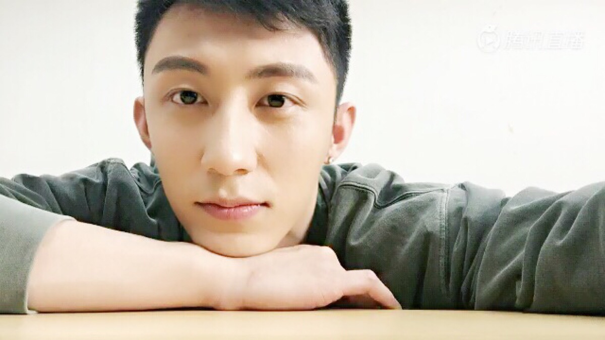 "@johnny黄景瑜