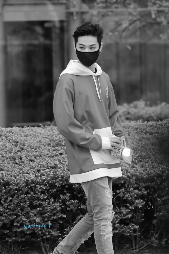 got7 jb 狼奔头帅的我睁不开眼啊