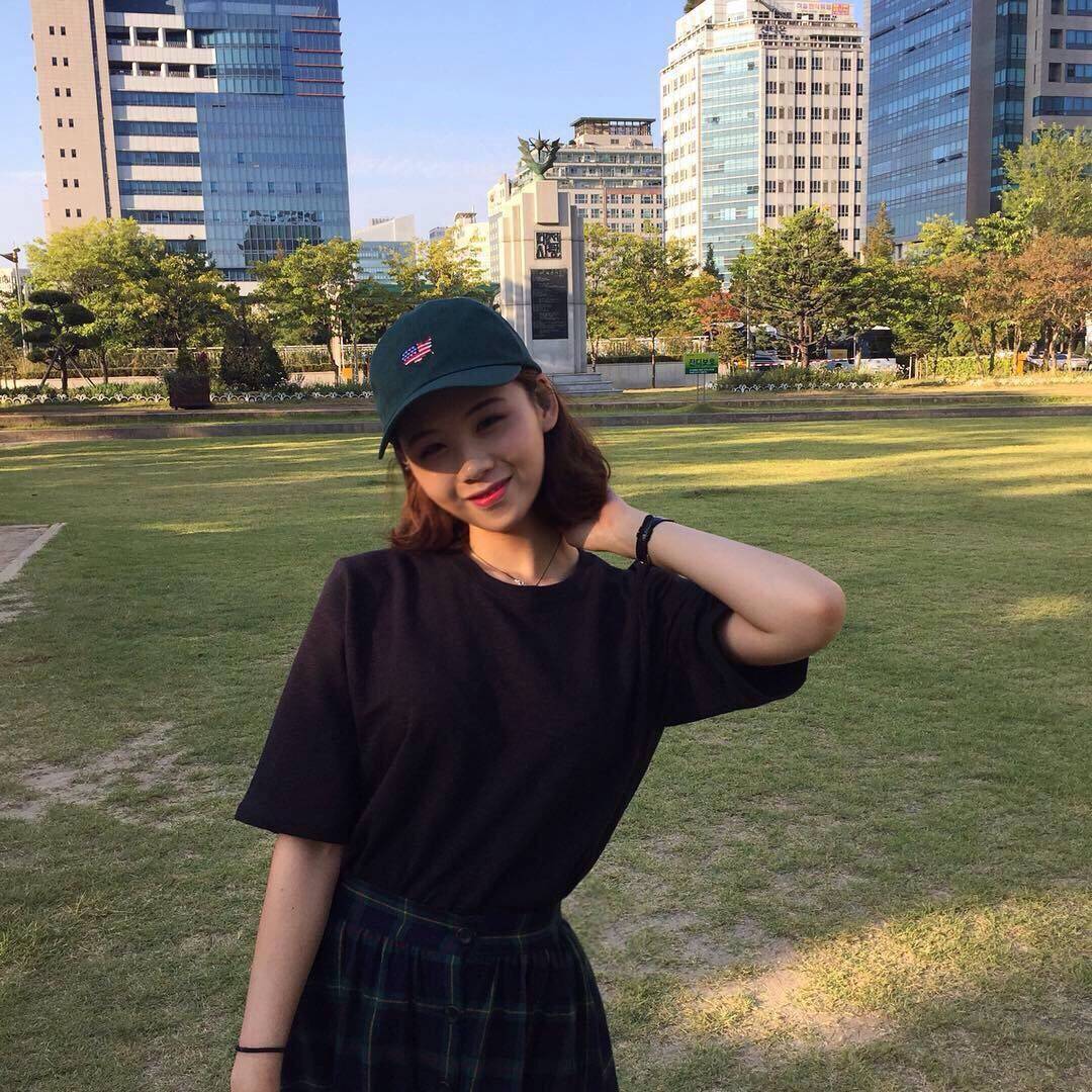 女生就是要很开朗很活泼很阳光正能量