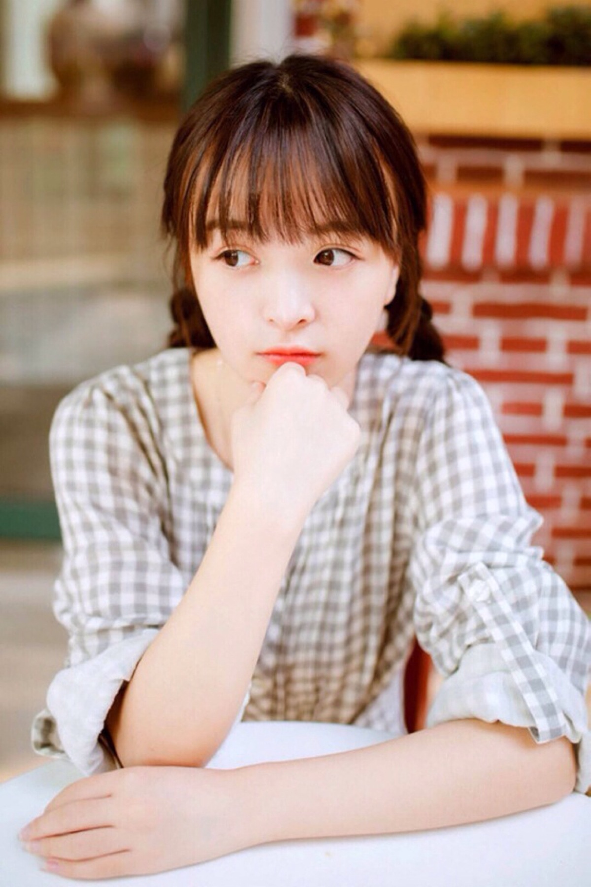 乖巧女