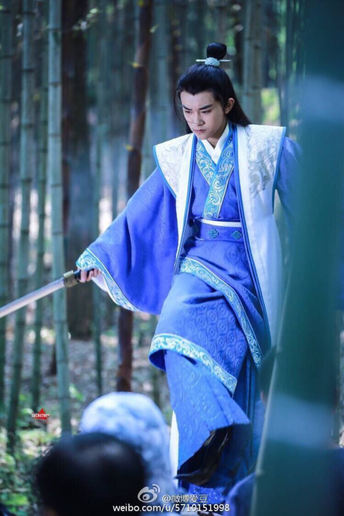 思美人·易烊千玺
