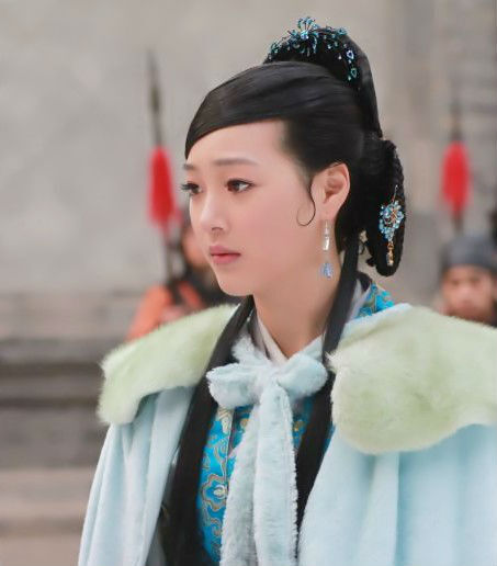 何杜娟——《大明嫔妃》饰演上官兰心