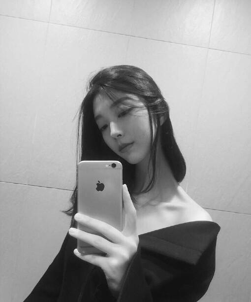 tq【女头】[高清精选][简约个性][欧美黑白][日韩][意境伤感][女生
