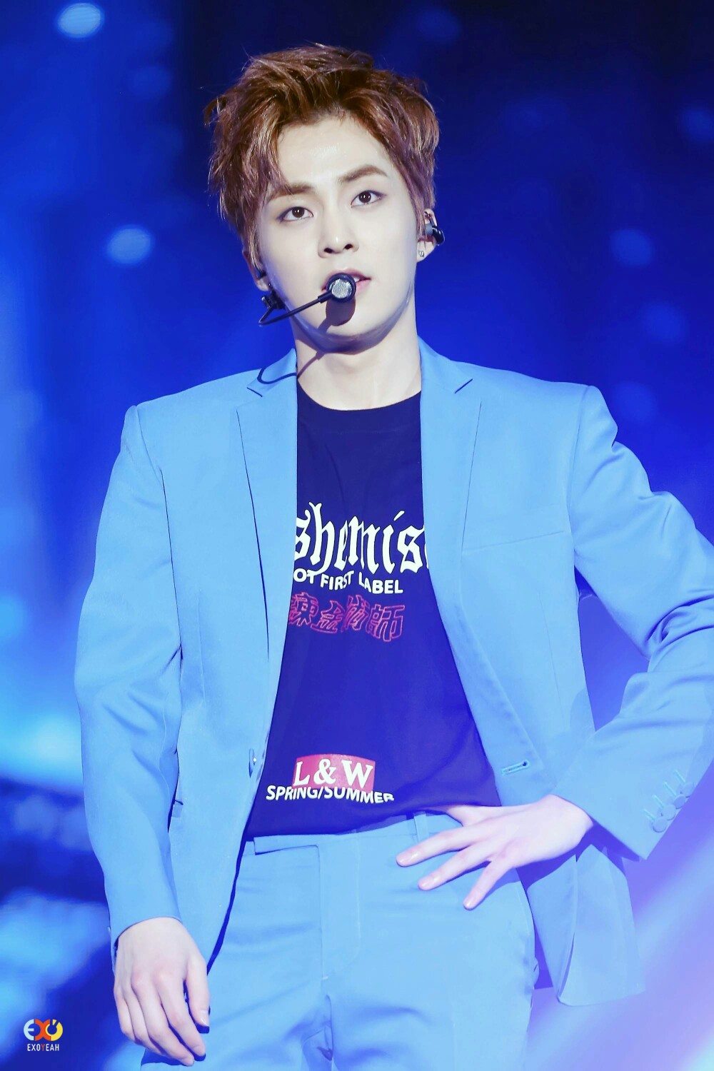 exo xiumin 金秀敏 160604dream concert cr logo