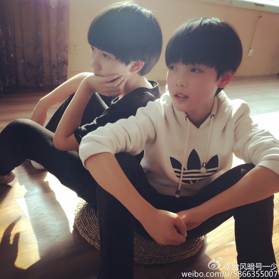2016年6月10日 23:49 关注 天府竹马 tf家族 霖智 殷涌智 贺峻霖