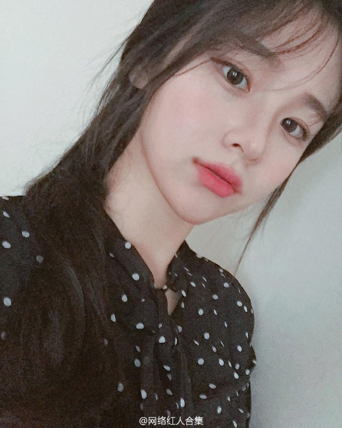 韩国女生 南秀敏 ins : suminzz