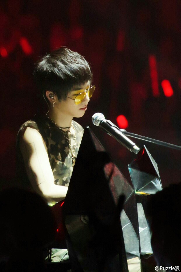 华晨宇 2016火星演唱会 北京站 高清壁纸
