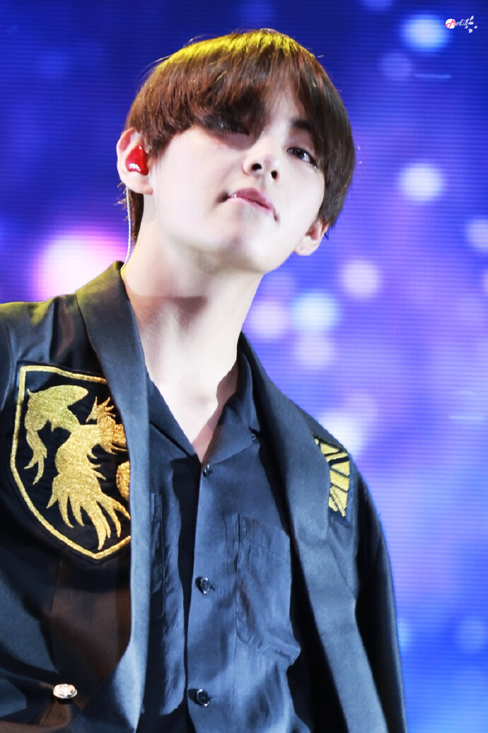 02 花样年华 on stage epilogue in nanjing  milkytae_金泰亨个人
